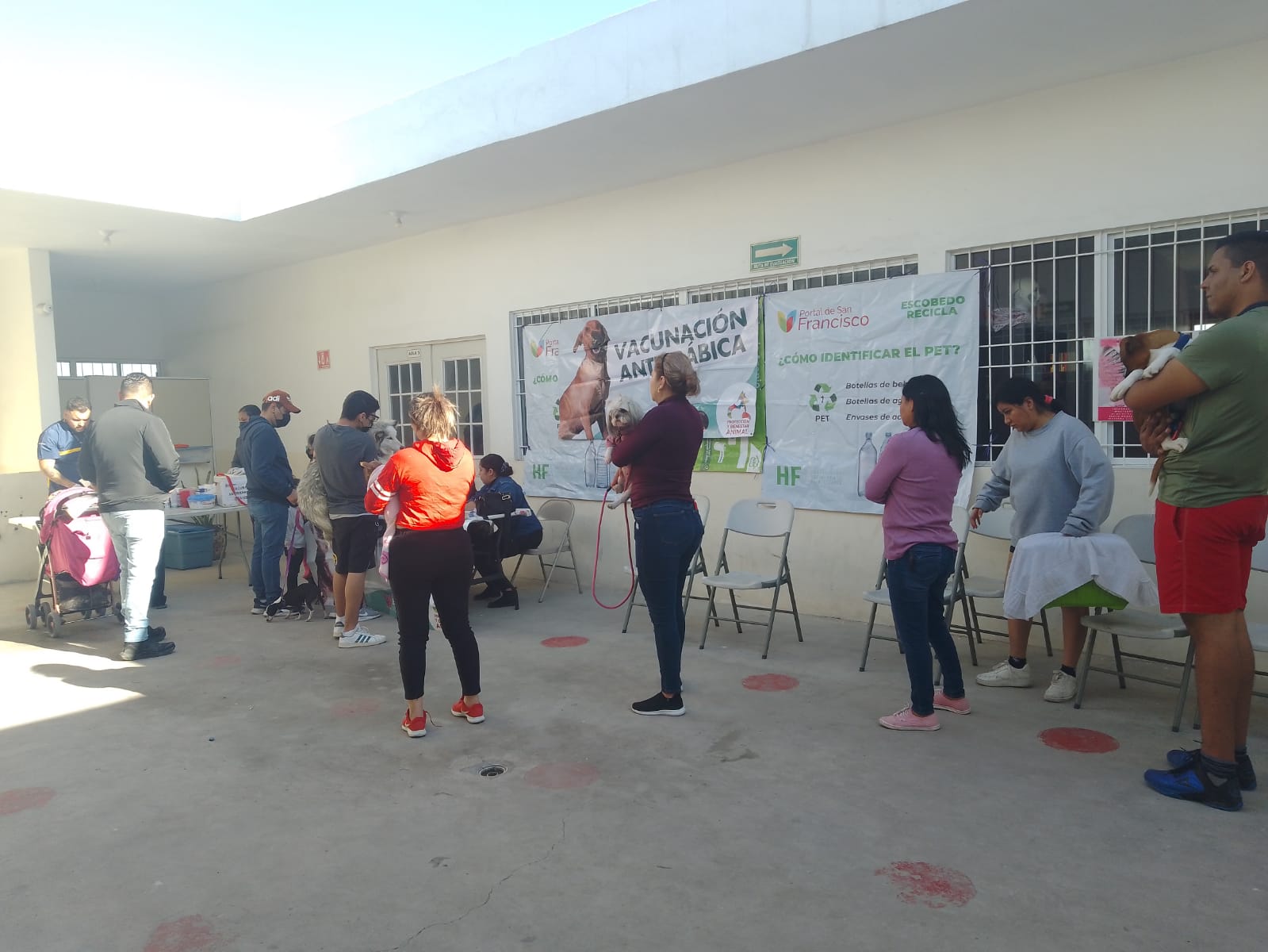 Brigada animal y antirrábica en fraccionamiento Portal de San Francisco